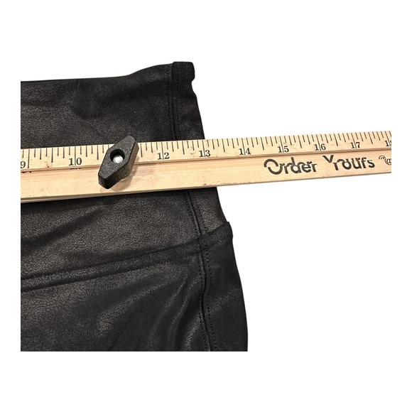 Spanx Faux Leather Leggings Women's Black High Waisted‎ Size Large - Picture 13 of 14